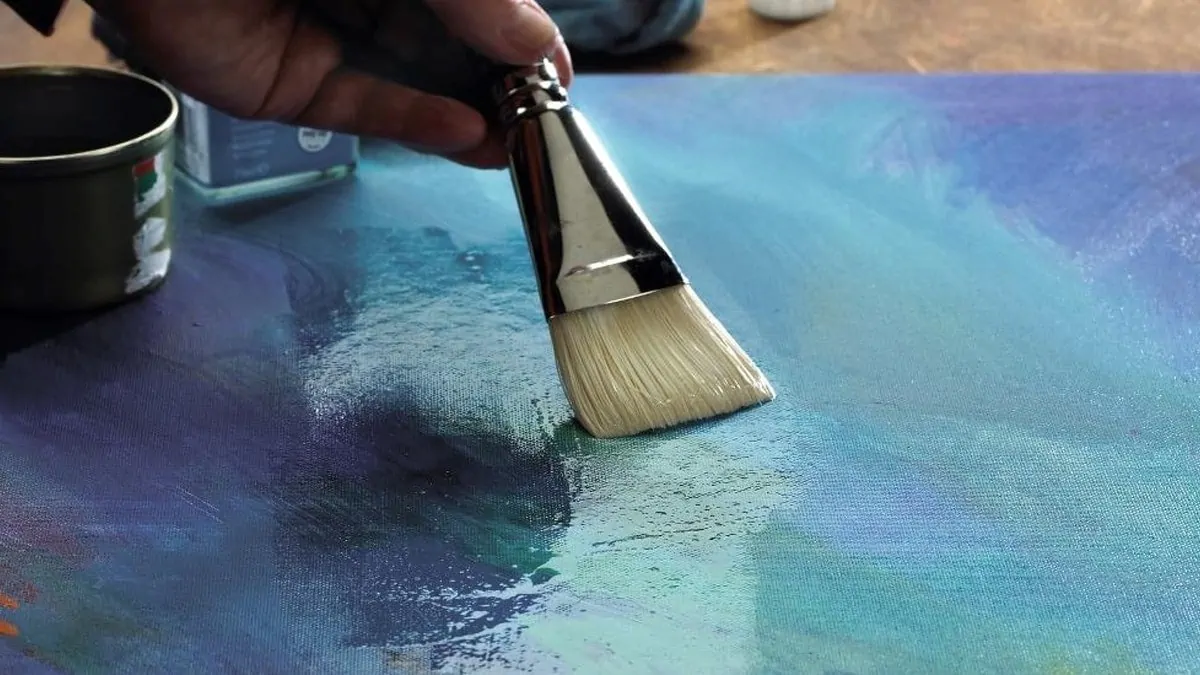 a varnishing with a brush